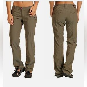 Patagonia Woman’s Green Byway Travel Hiking Pants Adjustable Waist and Length